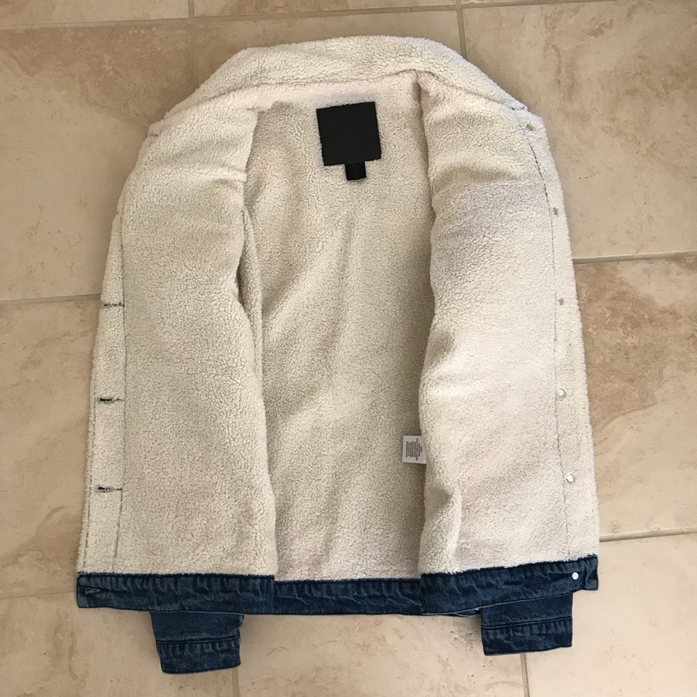 Belle Vere Embroidered shearling Denim Jacket - Picture 6 of 7